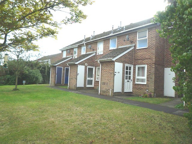  Image of 1 bedroom Flat to rent in Kensington Road Chichester PO19 at Chichester, PO19 7XS