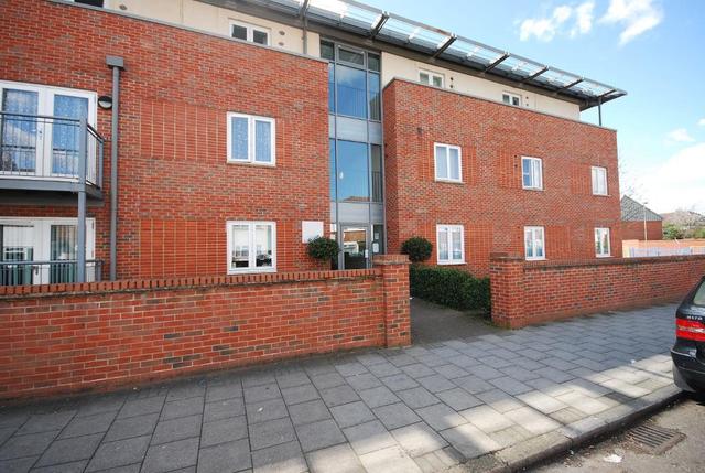  Image of 2 bedroom Flat for sale in King George Crescent Wembley HA0 at WEMBLEY, HA0 2FH
