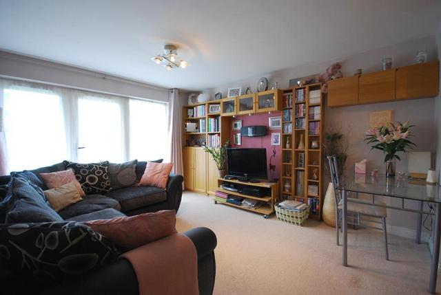  Image of 2 bedroom Flat for sale in King George Crescent Wembley HA0 at WEMBLEY, HA0 2FH