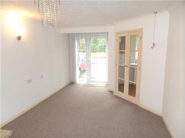  Image of 1 bedroom Apartment to rent in Chingford Mount Road London E4 at Kingswood Court 175 Chingford Mount Road Chingford, E4 8LL