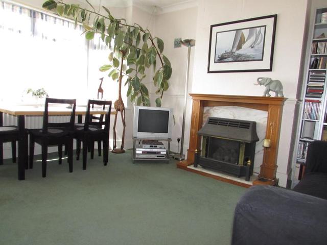  Image of 2 bedroom Detached house to rent in Kinson Avenue Parkstone Poole BH15 at Poole  Longfleet, BH15 3PH
