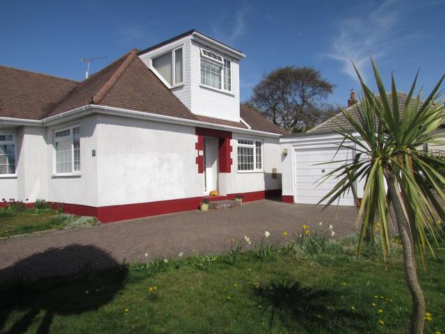  Image of 2 bedroom Detached house to rent in Kinson Avenue Parkstone Poole BH15 at Poole  Longfleet, BH15 3PH