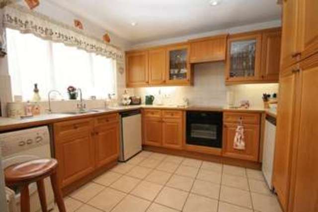  Image of 3 bedroom Detached house for sale in Park Close Kirtlington Kidlington OX5 at Park Close Kirtlington Kirtlington, OX5 3HR