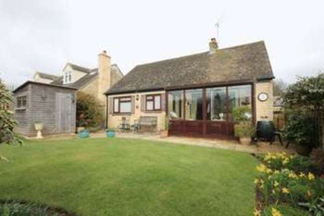  Image of 3 bedroom Detached house for sale in Park Close Kirtlington Kidlington OX5 at Park Close Kirtlington Kirtlington, OX5 3HR
