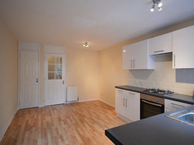  Image of 2 bedroom Terraced house to rent in Lady Alice Path Glenrothes KY7 at Glenrothes Fife Fife, KY7 6SD