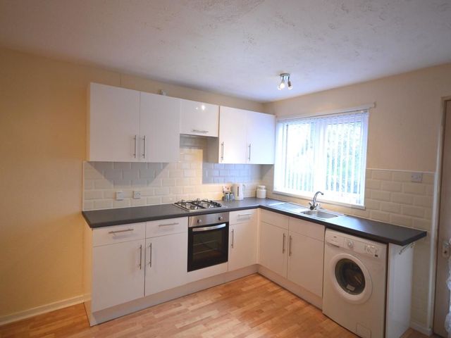  Image of 2 bedroom Terraced house to rent in Lady Alice Path Glenrothes KY7 at Glenrothes Fife Fife, KY7 6SD