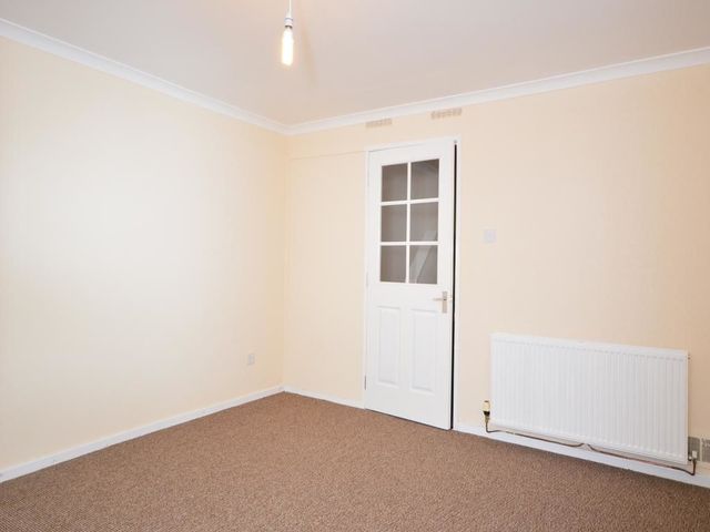  Image of 2 bedroom Terraced house to rent in Lady Alice Path Glenrothes KY7 at Glenrothes Fife Fife, KY7 6SD