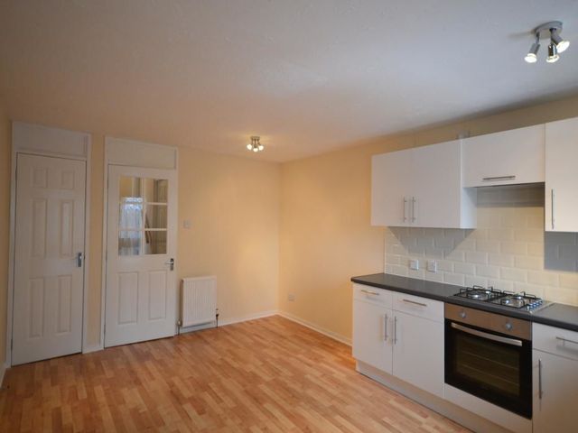  Image of 2 bedroom Terraced house to rent in Lady Alice Path Glenrothes KY7 at Glenrothes Fife Fife, KY7 6SD