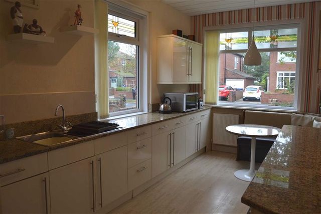  Image of 4 bedroom Property for sale in Lambert Road Bridlington YO16 at Lambert Road Bridlington Bridlington, YO16 6RE