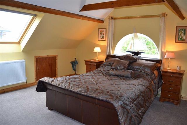  Image of 4 bedroom Property for sale in Lambert Road Bridlington YO16 at Lambert Road Bridlington Bridlington, YO16 6RE