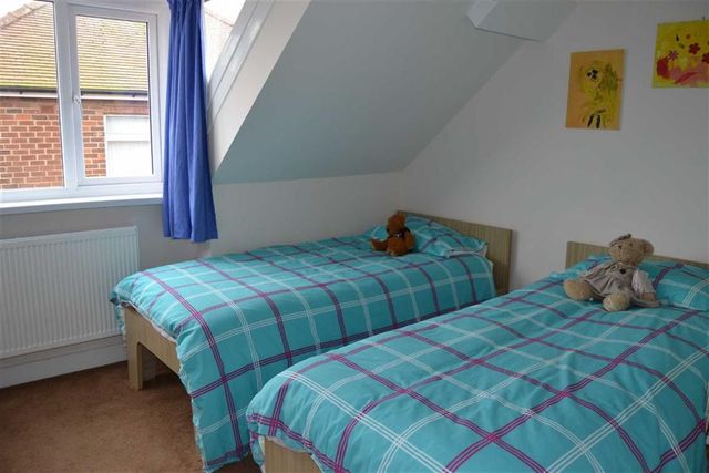  Image of 4 bedroom Property for sale in Lambert Road Bridlington YO16 at Lambert Road Bridlington Bridlington, YO16 6RE