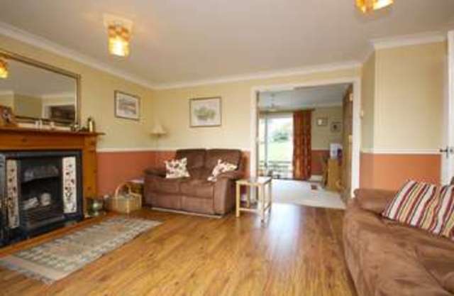  Image of 5 bedroom Detached house for sale in Langhams Way Wargrave Reading RG10 at Wargrave  Reading, RG10 8AX