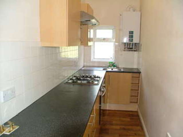  Image of 2 bedroom Flat to rent in Lansdowne Road Bournemouth BH1 at Lansdowne Road  Bournemouth, BH1 1RP