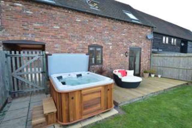 Image of 2 bedroom Detached house for sale in Astley Astley Stourport-on-Severn DY13 at Astley DY13 0SQ Stourport-on-Severn Worcestershire, DY13 0SQ