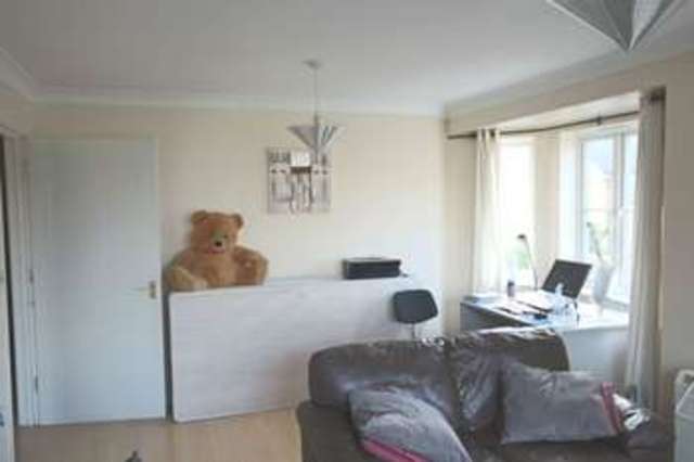  Image of 2 bedroom Apartment to rent in St. Peters Road Ditton Aylesford ME20 at Mercer Close  Larkfield, ME20 6PH