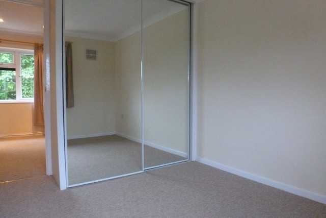  Image of 1 bedroom Flat to rent in Larkin Close Cambridge CB4 at Cambridge, CB4 2RF