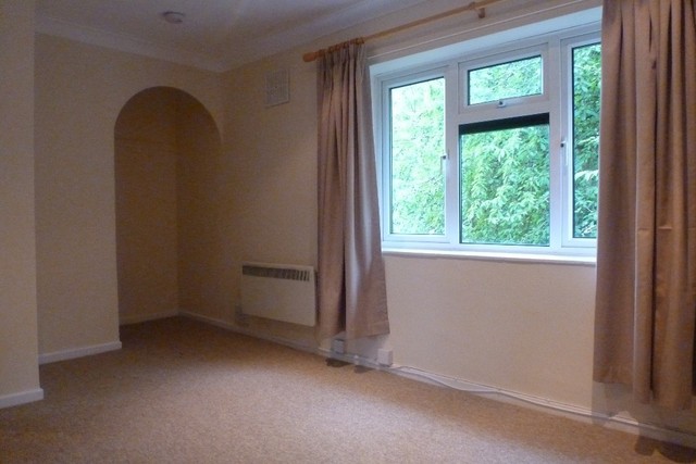  Image of 1 bedroom Flat to rent in Larkin Close Cambridge CB4 at Cambridge, CB4 2RF