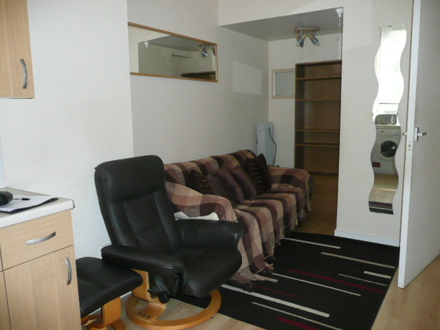  Image of 1 bedroom Flat to rent in Laurel Place Glasgow G11 at Partick Glasgow Glasgow, G11 7RF