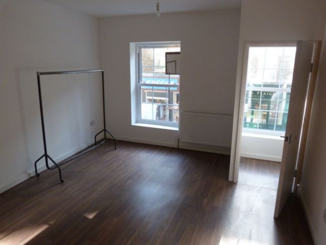  Image of 2 bedroom Apartment to rent in Leather Lane London EC1N at Leather Lane  London, EC1N 7TT