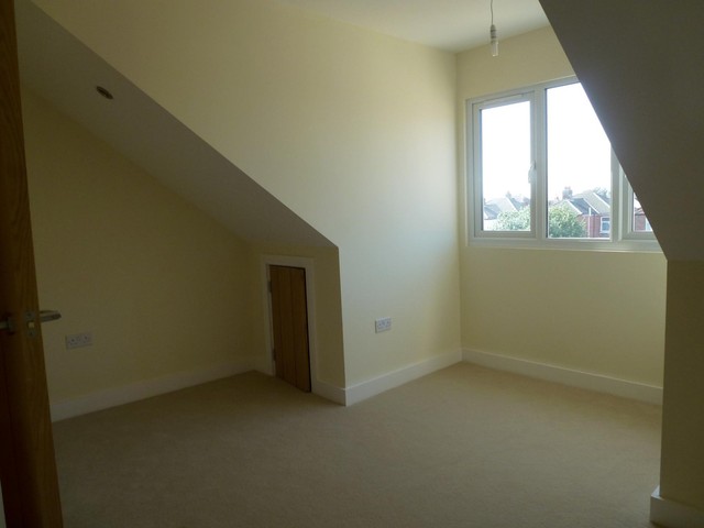  Image of 5 bedroom Detached house to rent in Leighton Road Southampton SO19 at Southampton, SO19 2FS
