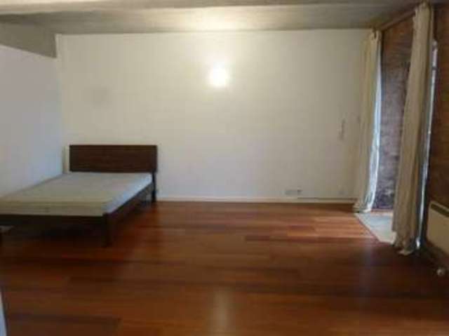  Image of Studio flat to rent in Fairfield Road London E3 at Bow Quarter, E3 2UH