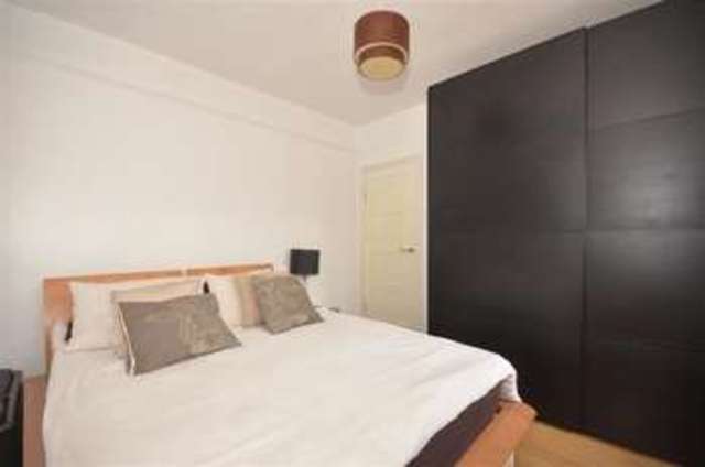  Image of 3 bedroom Terraced house for sale in Linden Avenue Thornton Heath CR7 at Thornton Heath Surrey Croydon, CR7 7DW