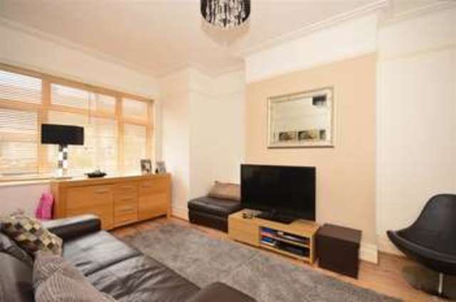  Image of 3 bedroom Terraced house for sale in Linden Avenue Thornton Heath CR7 at Thornton Heath Surrey Croydon, CR7 7DW