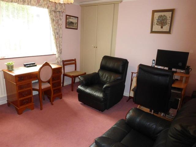  Image of 3 bedroom Detached house for sale in Links Close Lowestoft NR33 at Links Close  Lowestoft, NR33 9DP
