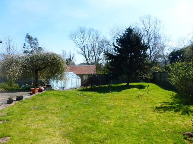  Image of 3 bedroom Detached house for sale in Links Close Lowestoft NR33 at Links Close  Lowestoft, NR33 9DP