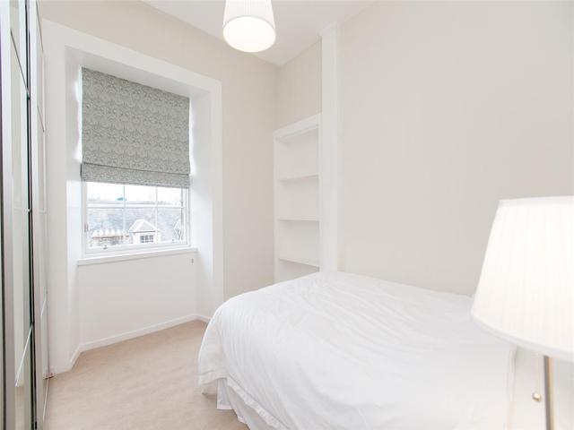  Image of 2 bedroom Flat to rent in Livingstone Place Edinburgh EH9 at Sciennes Edinburgh Edinburgh, EH9 1PD