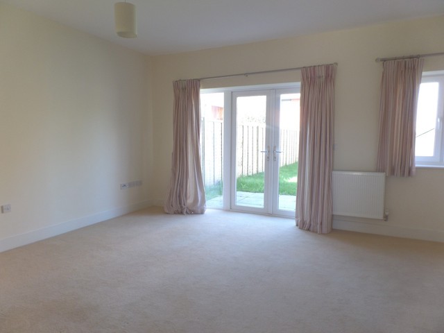 Image of 3 bedroom Detached house to rent in Lloyd Road Chichester PO19 at Chichester, PO19 6AY