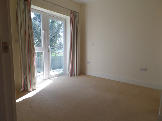  Image of 3 bedroom Detached house to rent in Lloyd Road Chichester PO19 at Chichester, PO19 6AY