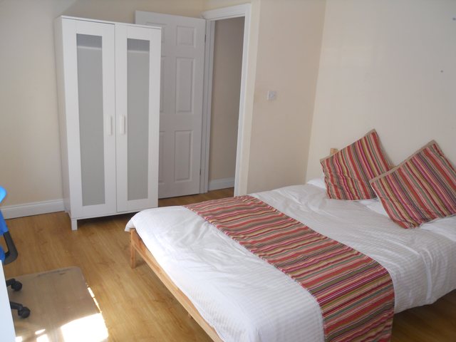  Image of 4 bedroom House Share to rent in London Road Worcester WR5 at Worcester  Spetchley, WR5 2DL