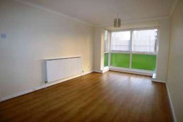  Image of 1 bedroom Flat to rent in Longlands Road Sidcup DA15 at Longlands Road  Sidcup, DA15 7LG
