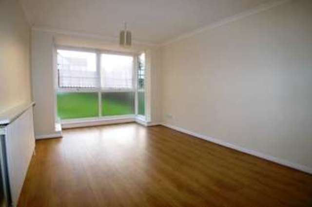  Image of 1 bedroom Flat to rent in Longlands Road Sidcup DA15 at Longlands Road  Sidcup, DA15 7LG