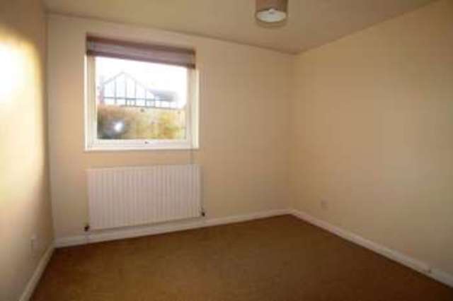  Image of 1 bedroom Flat to rent in Longlands Road Sidcup DA15 at Longlands Road  Sidcup, DA15 7LG