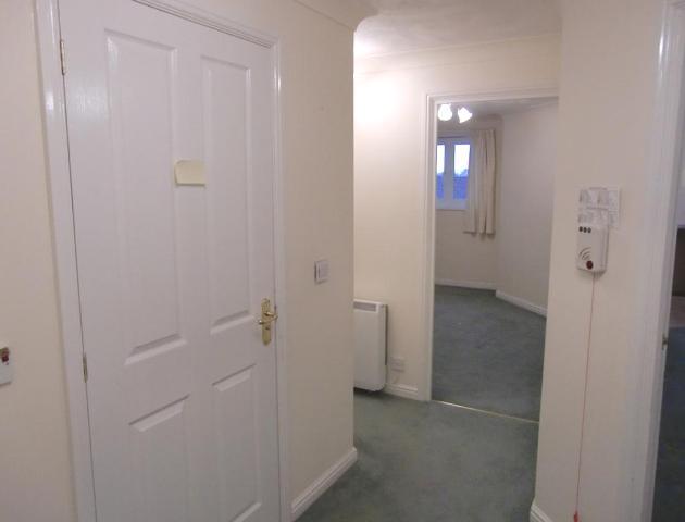 Image of 2 bedroom Apartment to rent in Parkway Holmes Chapel Crewe CW4 at Lovell Court Parkway Holmes Chapel, CW4 7FW
