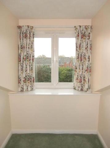  Image of 2 bedroom Apartment to rent in Parkway Holmes Chapel Crewe CW4 at Lovell Court Parkway Holmes Chapel, CW4 7FW