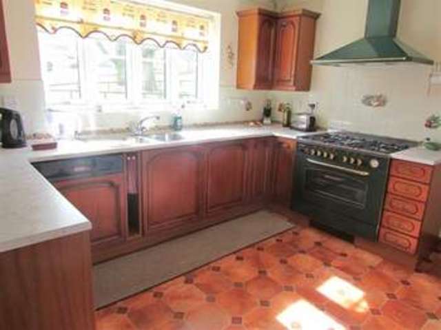  Image of 4 bedroom Detached house for sale in Loxley Batch Shapwick Bridgwater TA7 at Shapwick, TA7 9NZ