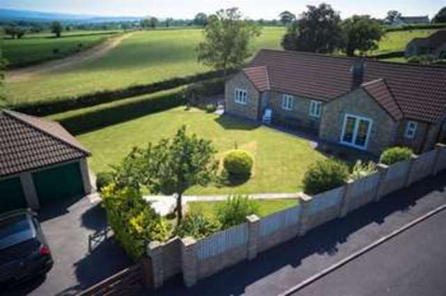  Image of 4 bedroom Detached house for sale in Loxley Batch Shapwick Bridgwater TA7 at Shapwick, TA7 9NZ