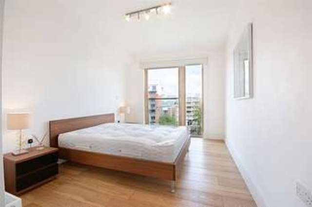  Image of 2 bedroom Flat to rent in Tower Bridge Road London SE1 at London Bridge, SE1 3FG