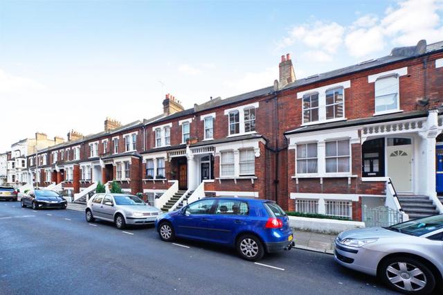  Image of 2 bedroom Maisonette to rent in Lurline Gardens London SW11 at Lurline Gardens  London, SW11 4DD