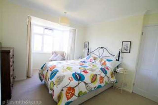  Image of 3 bedroom Semi-Detached house for sale in Graham Close Maidenhead SL6 at MAIDENHEAD, SL6 4PJ