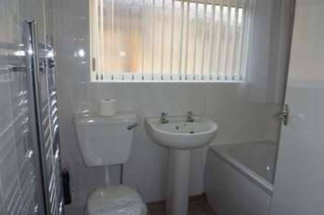  Image of 3 bedroom Detached house to rent in Malton Avenue Lowton Warrington WA3 at Malton Avenue Lowton Lowton, WA3 2PH