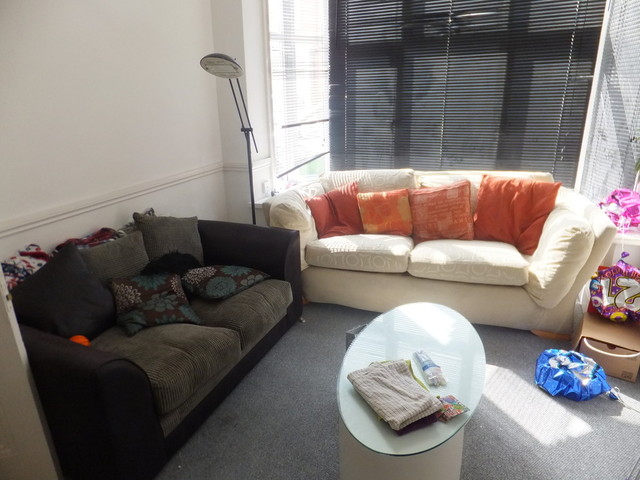  Image of 4 bedroom Terraced house to rent in Manners Road Southsea PO4 at Southsea Portsmouth Portsmouth, PO4 0BA