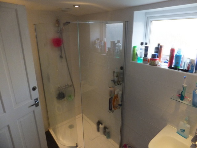  Image of 4 bedroom Terraced house to rent in Manners Road Southsea PO4 at Southsea Portsmouth Portsmouth, PO4 0BA