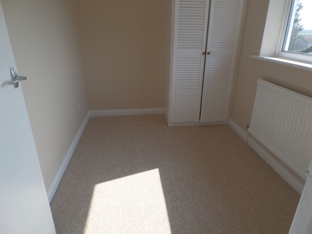  Image of 4 bedroom Detached house to rent in Maplehurst Road Chichester PO19 at Summersdale  Chichester, PO19 6QL