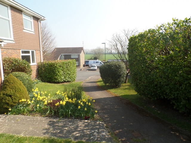  Image of 4 bedroom Detached house to rent in Maplehurst Road Chichester PO19 at Summersdale  Chichester, PO19 6QL