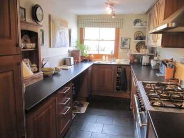  Image of 2 bedroom Terraced house to rent in Victoria Road Marlow SL7 at Victoria Road  Marlow, SL7 1DW