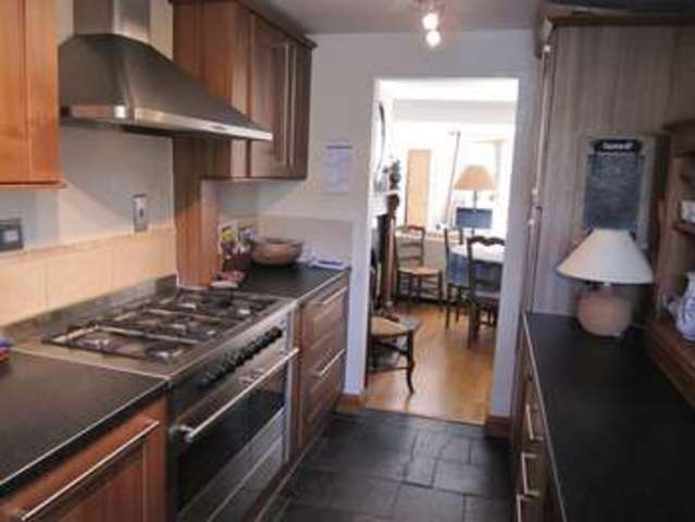  Image of 2 bedroom Terraced house to rent in Victoria Road Marlow SL7 at Victoria Road  Marlow, SL7 1DW